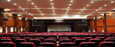 重庆市旅游学校五年制大专礼堂