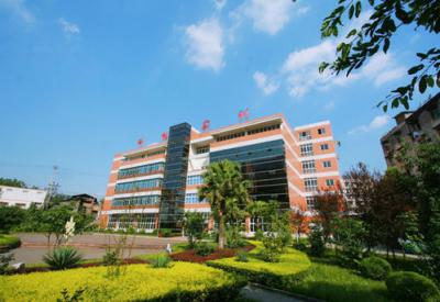 重庆五一高级技工学校五年制大专综合楼