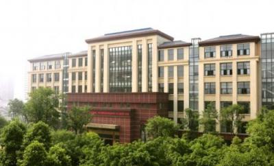 重庆市铜梁职业教育中心五年制大专教学楼