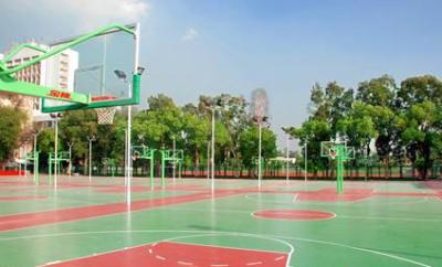 重庆市大足职业教育中心五年制大专篮球场
