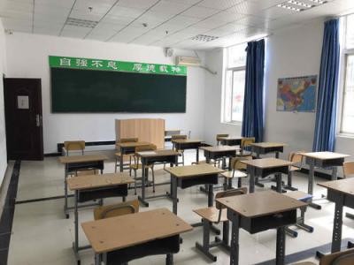 重庆市巴南职业教育中心五年制大专教室