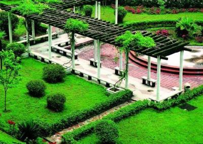 重庆电力高等专科学校五年制大专英语角