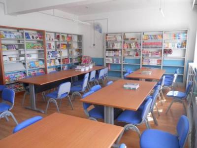 重庆万州技工学校阅览室