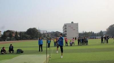 鹤山中学运动会