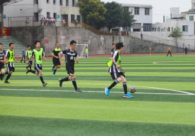 仁寿中学足球场