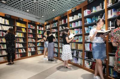 新津县第四中学图书馆