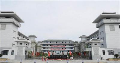 石室中学教学楼