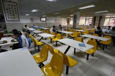 四川省成都市第十一中学食堂