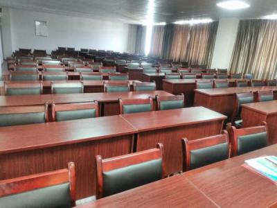 重庆信息技术职业学院会议室