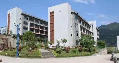 澄江县职业高级中学学生公寓