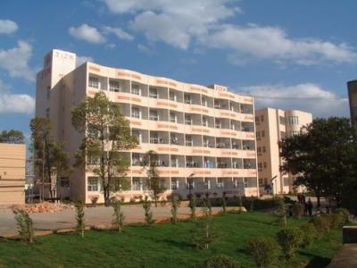 云南交通高级技工学校教学楼