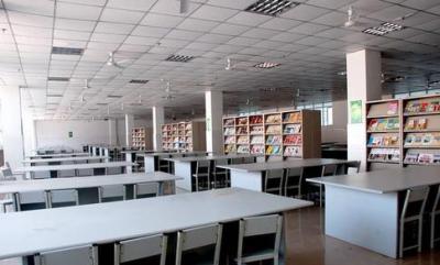 云南省电子信息技工学校阅览室