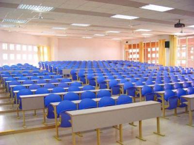 云南省电子信息高级技工学校教室