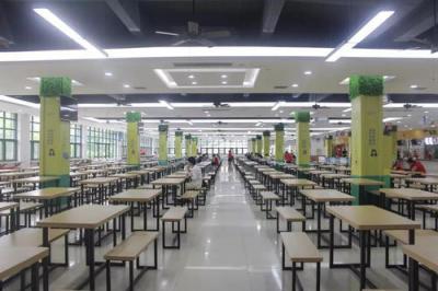 云南省轻工业技工学校食堂