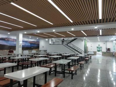 云南省林业高级技工学校食堂