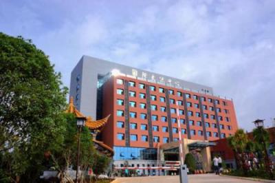 云南交通技师学校综合楼