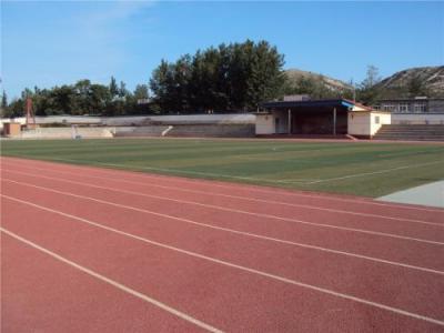 叙永天池中学操场