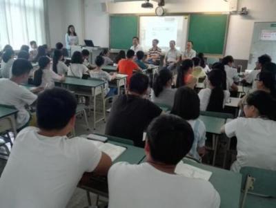 北川中学教室