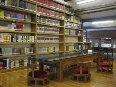 东宣乡初级中学图书室