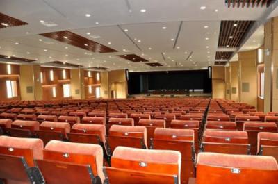 雷山中等职业技术学校礼堂