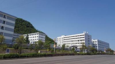 安龙县职业技术学校