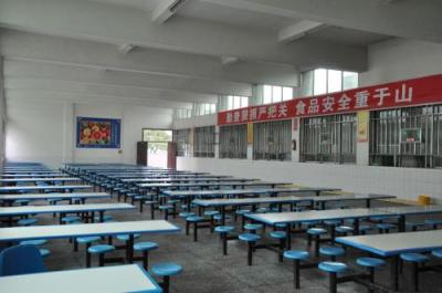 苍溪县五龙中学食堂