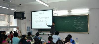 四川省苍溪中学教室