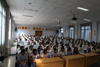 四川省遂宁中学校讲座