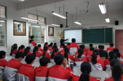 内江市威远县新店中学教室