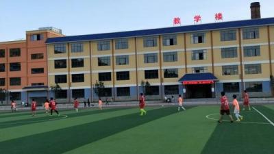 昆明海亦丰中学教学楼