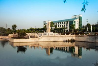 南京工业职业技术大学是几专