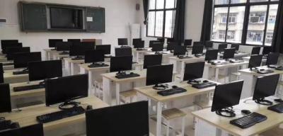 连云港职业技术学院机房