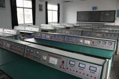 南京行知实验中学实验室