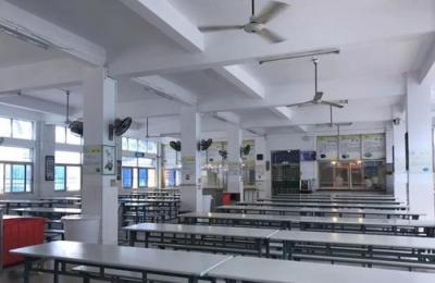 汶川县漩口中学食堂