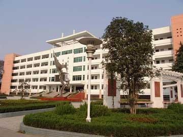 石渠县第二中学行政楼