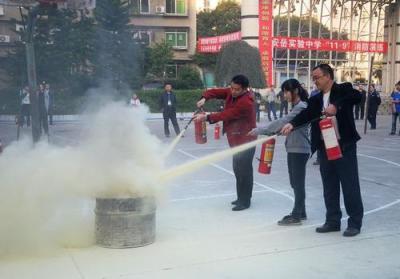巴洞中学消防演习