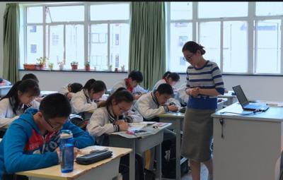 普格县中学教室