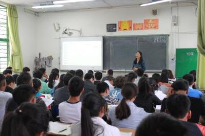 冕宁县民族中学教室