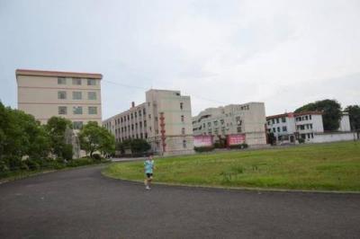 四川化工高级技工学校2021年招生计划