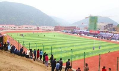 清华大学附属中学文安驿学校操场