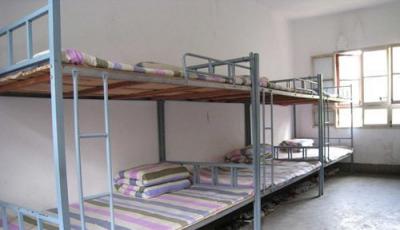 汉滨区张滩高级中宿舍