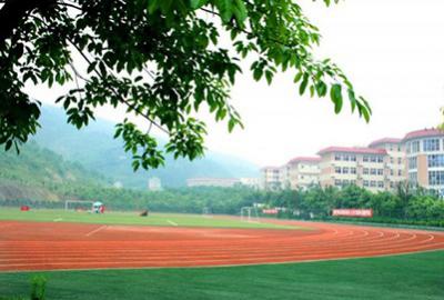 广西玉林财经学校校园