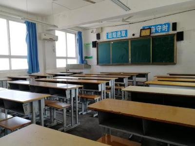 德保县职业技术学校教室