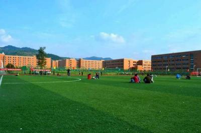 来宾市航空职业技术学校校园