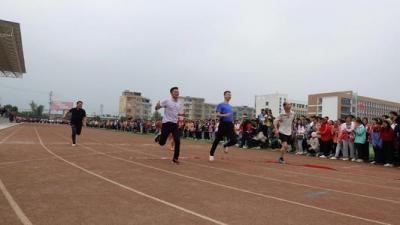 贵港市达开高级中学运动会