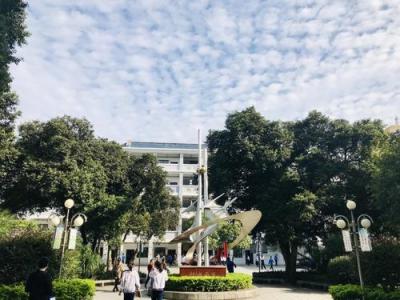 贵阳职业技术学院中职部校园