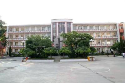 毕节地区工业学校2021年收费多少