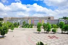 开阳县第一中学2021年招生简章