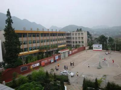 赫章县第一中学2021年招生计划