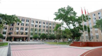 四川省藏文学校2021年招生计划是多少